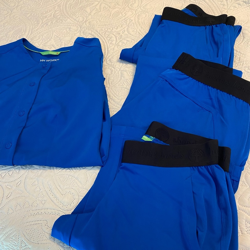 Blue HH works Healing Hands Scrub Bundle. Like new. Sz XS